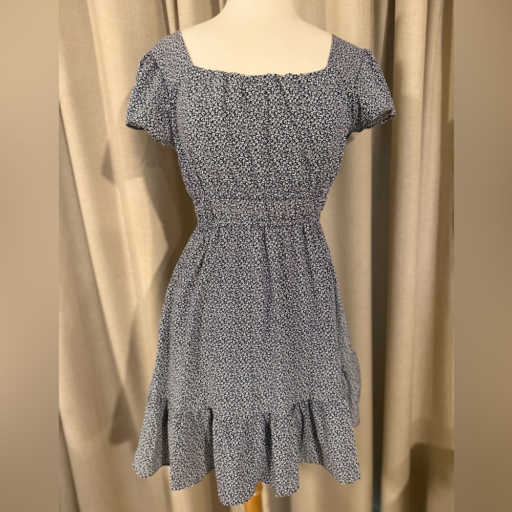 Altar’d State Floral Print Women's Dress (Navy and White)